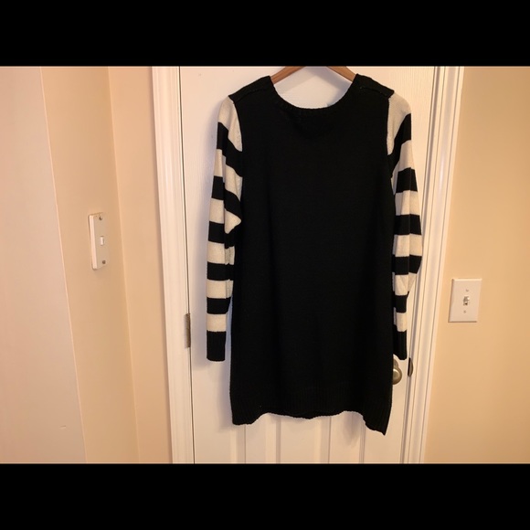 Christmas sweater - Picture 3 of 3